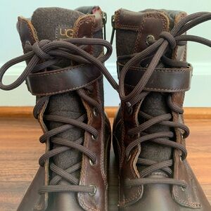 Ugg Kesey Waterproof Boot Brown Women Size 12 Side Zip And Laces.